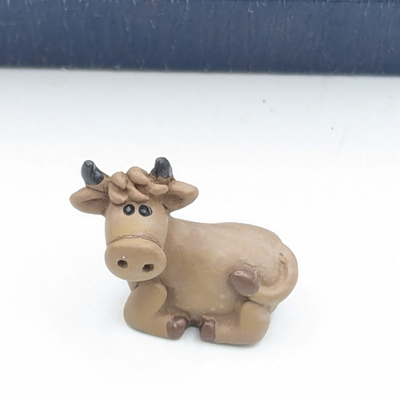 Vtg Christmas Nativity Set Scene 5 Piece Resin Figurines w/ Felt Applique Box - Picture 3 of 10